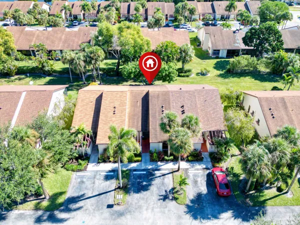 $2,500 | 3928 Vine Trail, Unit B, Lake Worth, FL 33467