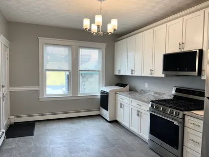 $2,900 | 31 Cutler Street, Unit 1, Winthrop, MA 02152