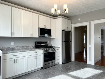 $2,900 | 31 Cutler Street, Unit 1, Winthrop, MA 02152