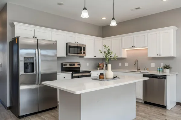$274,900 | 405 Prairie Rose Trail, Mankato, MN 56001