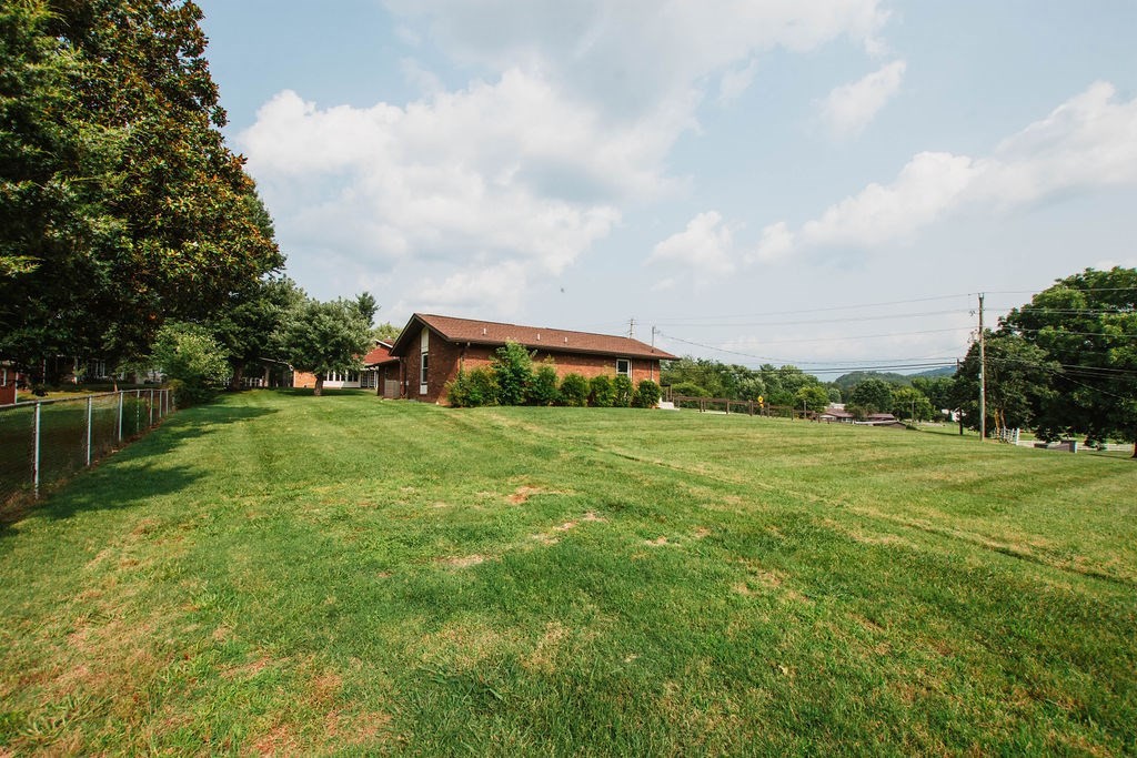 302 Pine Mountain Road Pigeon Forge, TN 37863 - Photo 27 of 40