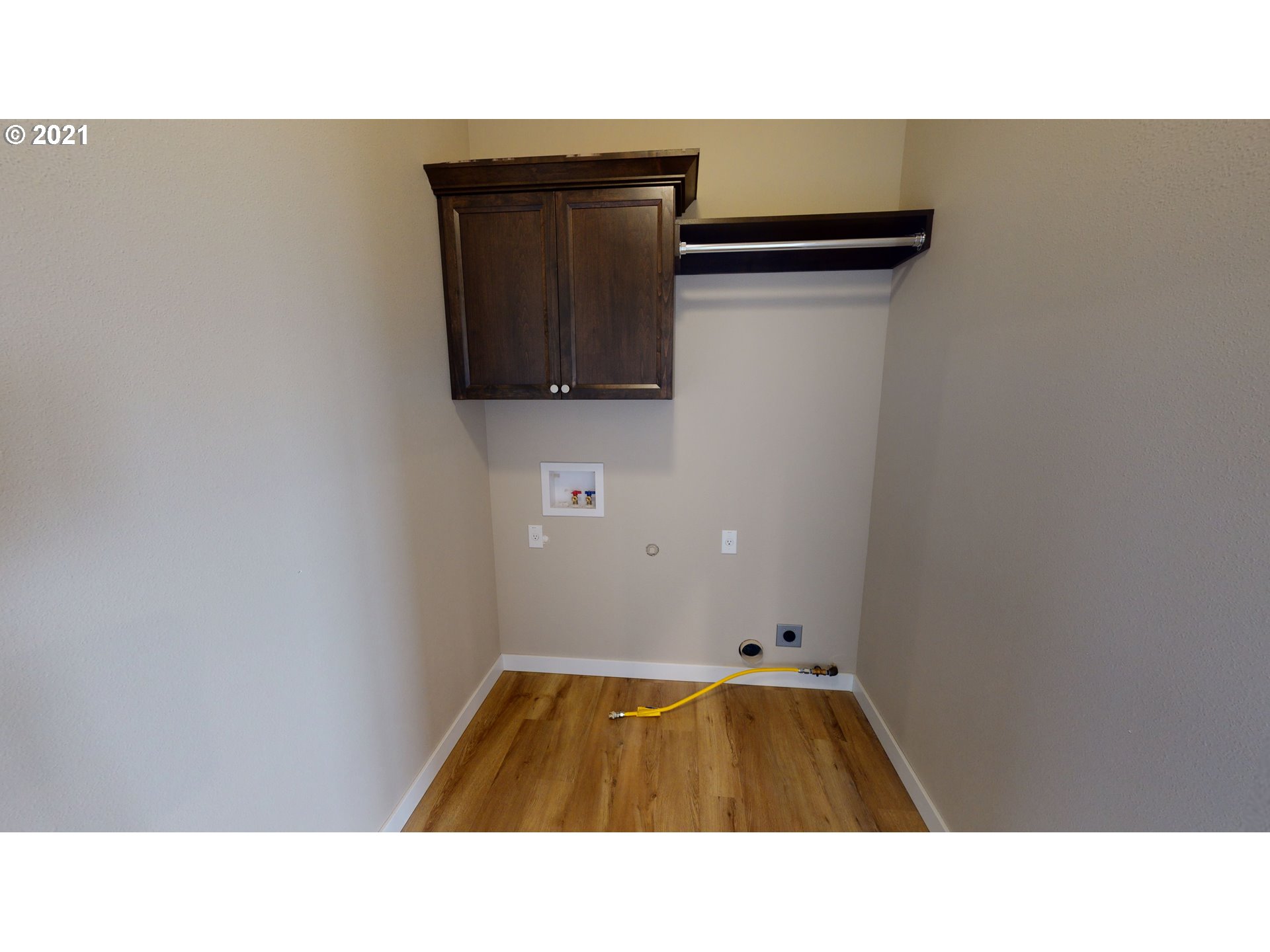 340 Northeast Rose Ridge Drive Winston, OR 97496 - Photo 27 of 30 Gallery Image 27