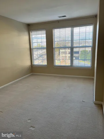 $2,350 | 2700 Bellforest Court, Unit 310, Vienna, VA 22180