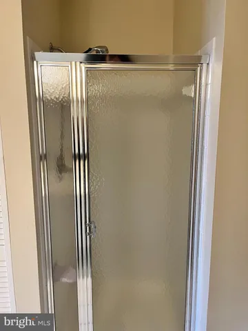 $2,350 | 2700 Bellforest Court, Unit 310, Vienna, VA 22180