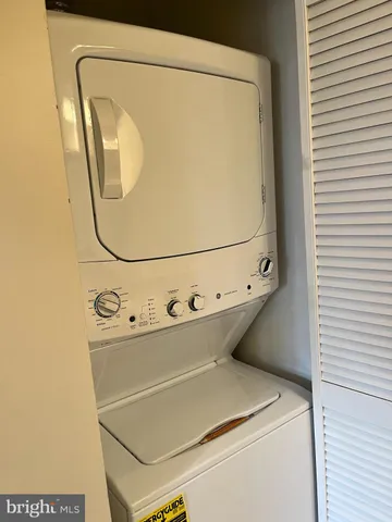 $2,350 | 2700 Bellforest Court, Unit 310, Vienna, VA 22180