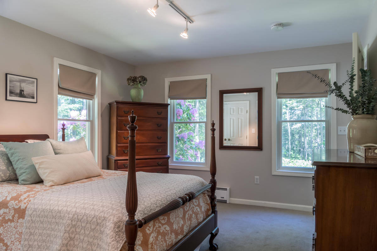 211 Hillside Road Brunswick, ME 04011 - Photo 24 of 42 28-3rd Bedroom2