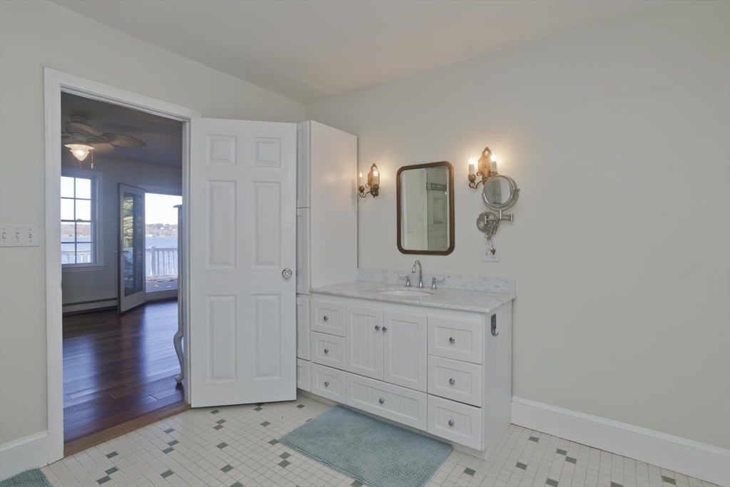 62 Riverside Drive Berkley, MA 02779 - Photo 15 of 42