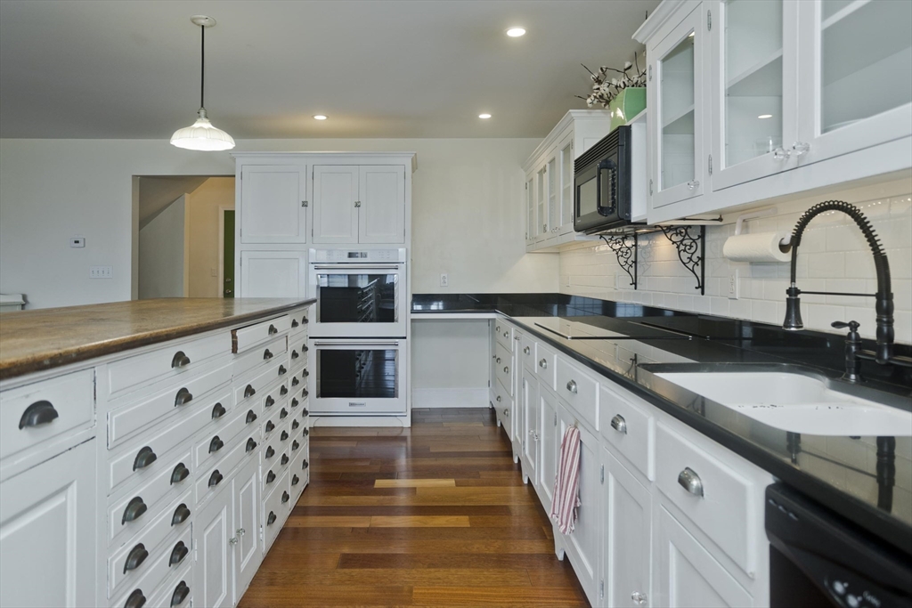 62 Riverside Drive Berkley, MA 02779 - Photo 8 of 42