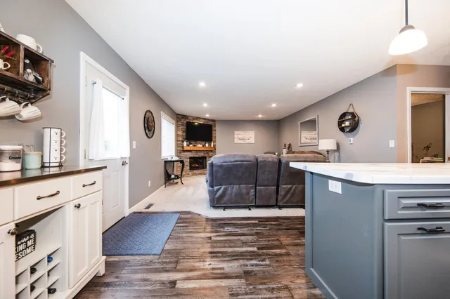 $335,000 | 420 Broadway Avenue, Detroit Lakes, MN 56501