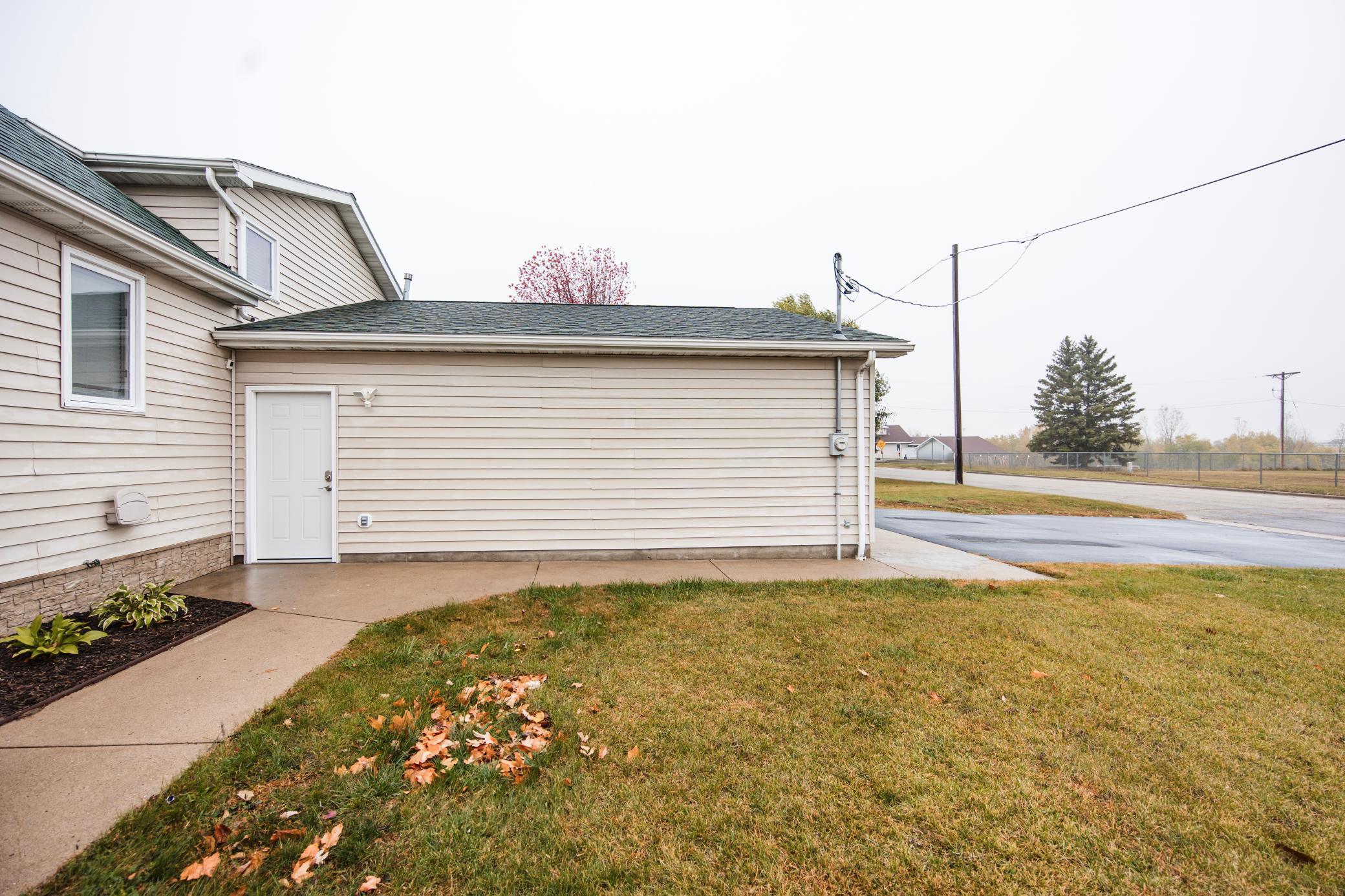 420 Broadway Avenue Detroit Lakes, MN 56501 - Photo 67 of 68