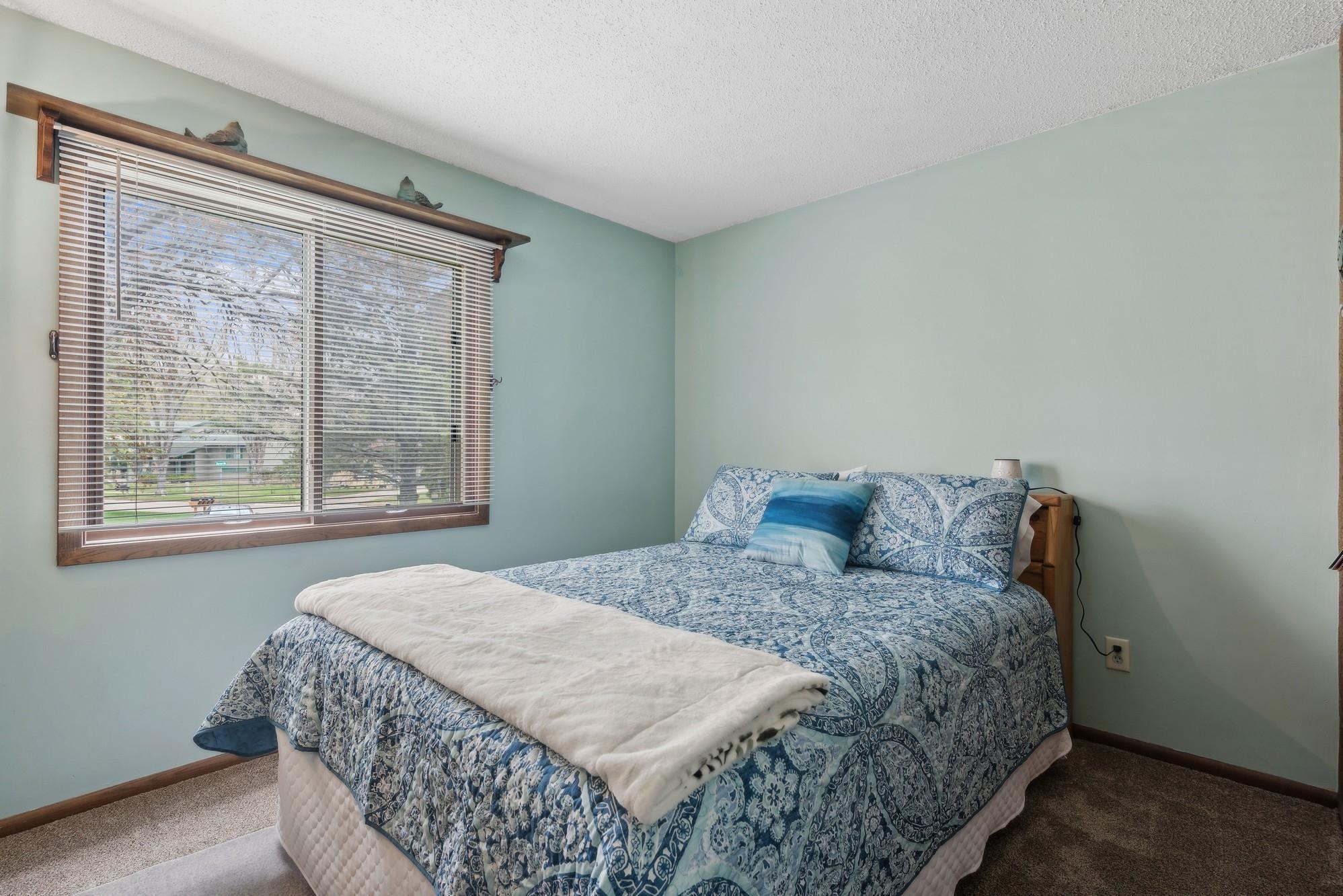 8693 Darnel Road Eden Prairie, MN 55344 - Photo 11 of 21 Gallery Image 11