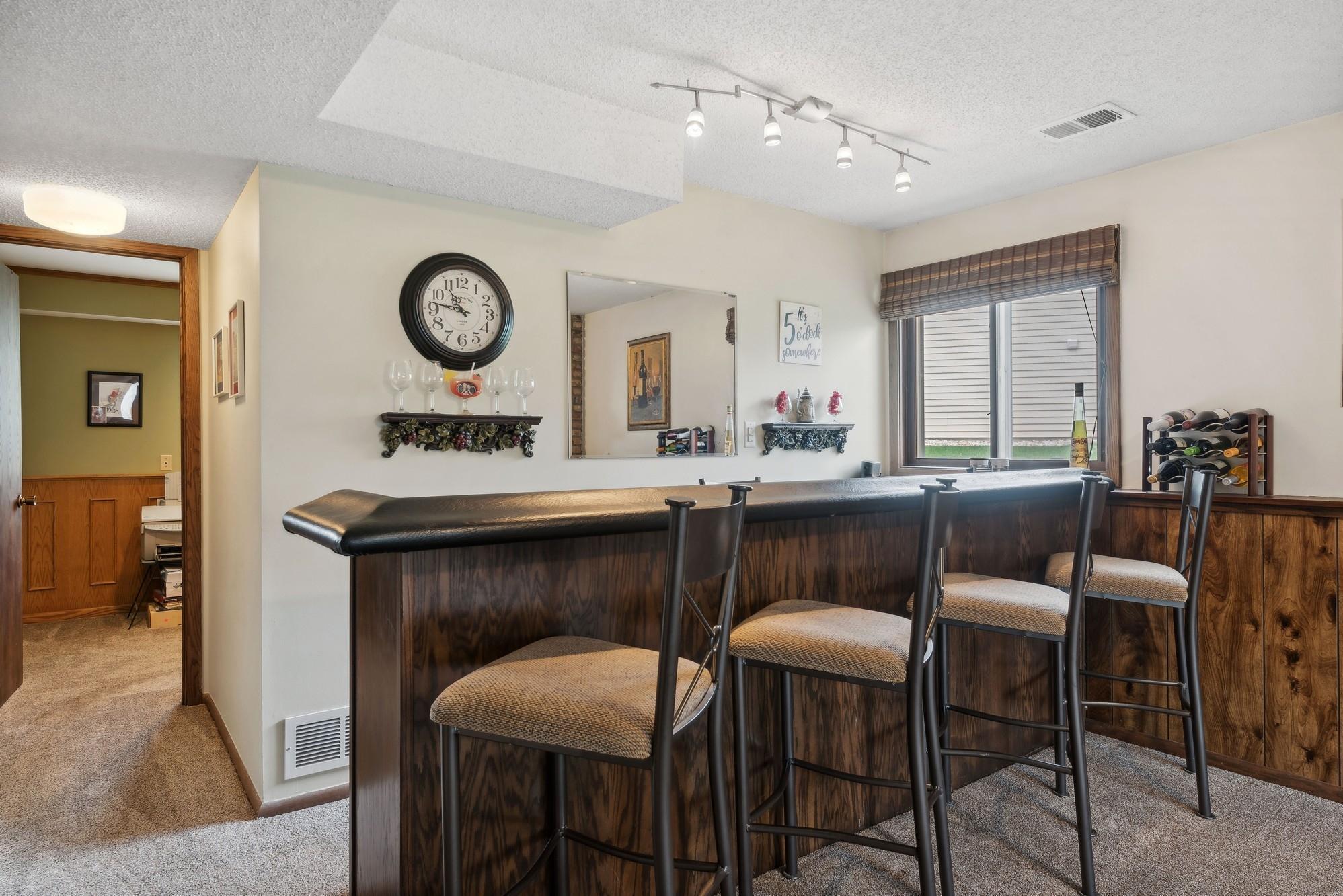 8693 Darnel Road Eden Prairie, MN 55344 - Photo 19 of 21 Gallery Image 19