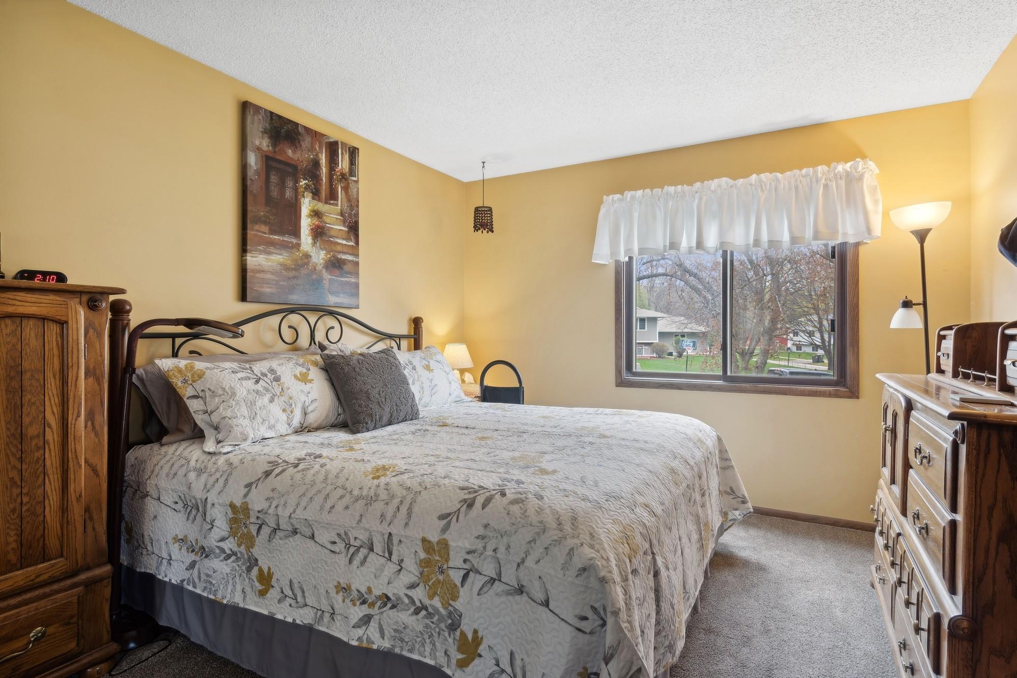 8693 Darnel Road Eden Prairie, MN 55344 - Photo 10 of 21 Gallery Image 10