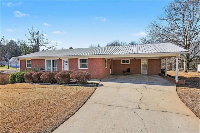 $250,000 | 154 Melody Lane, Thomasville, NC 27360