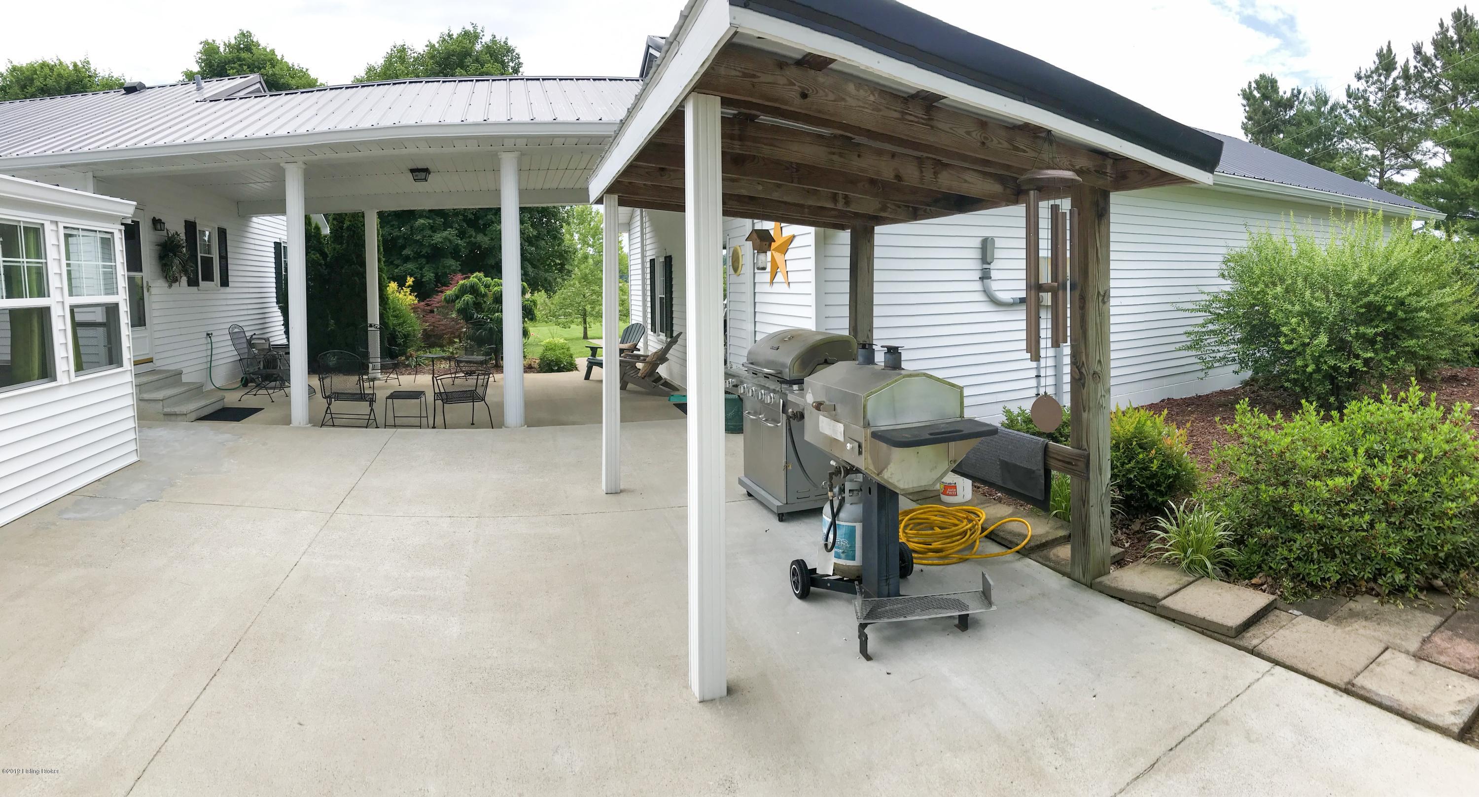 1265 Bowling Green Road Caneyville, KY 42721 - Photo 42 of 49 C8B6CE55-F94D-4322-9529-33F83EFA5647