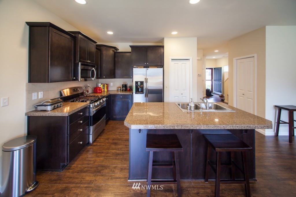 3310 176th Place Southeast Bothell, WA 98012 - Photo 8 of 18 Gallery Image 8