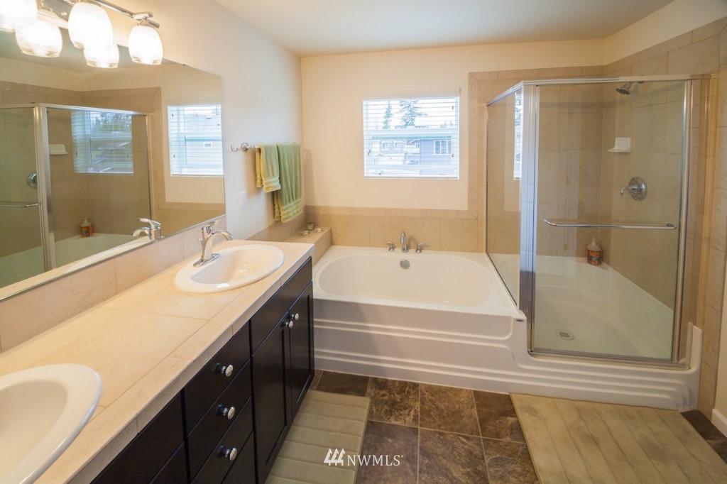 3310 176th Place Southeast Bothell, WA 98012 - Photo 10 of 18 Gallery Image 10