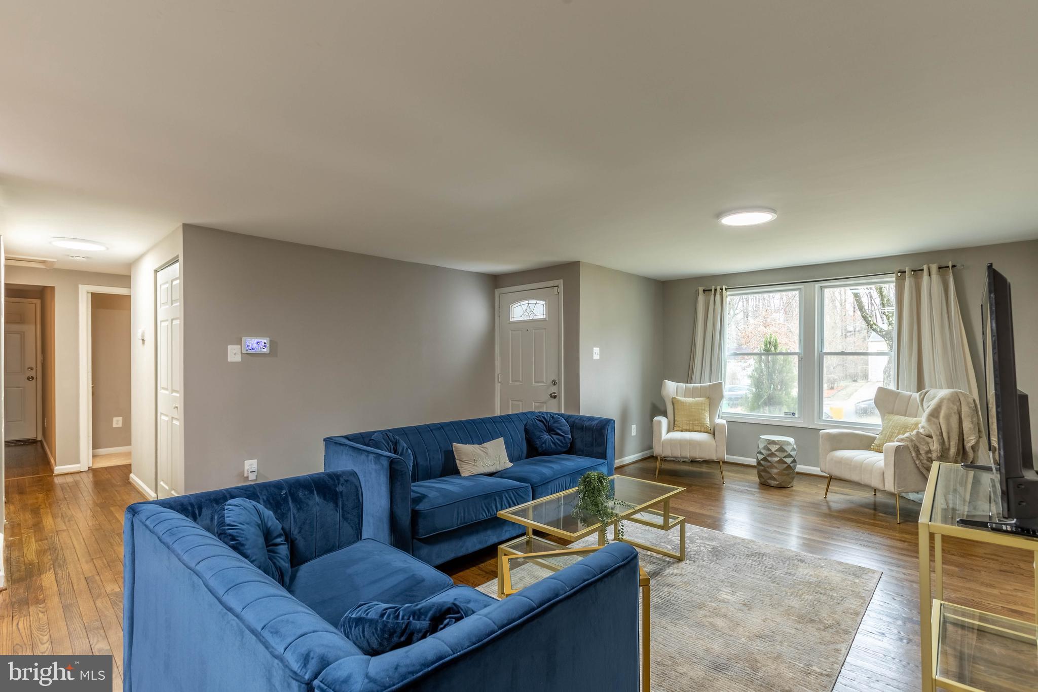 3504 Wayneswood Road Fort Washington, MD 20744 - Photo 2 of 20 Living Room