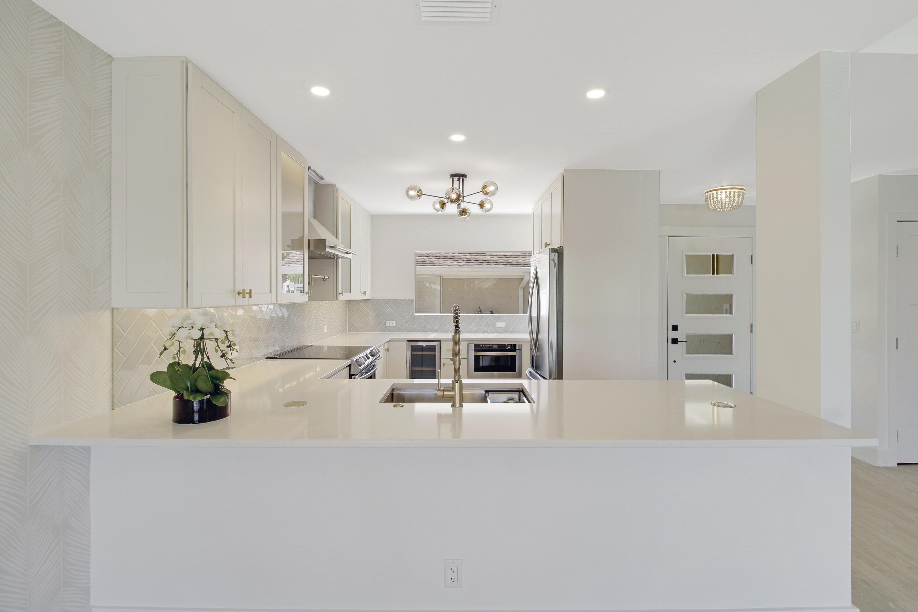 3703 Cape Pointe Circle Jupiter, FL 33477 - Photo 21 of 55 House-11