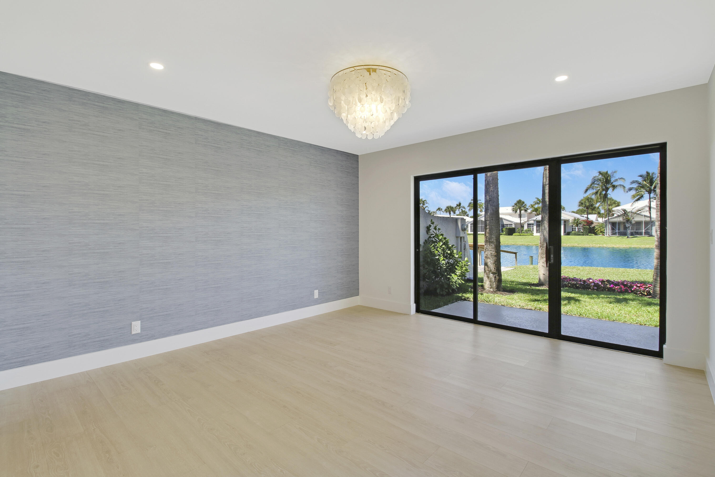 3703 Cape Pointe Circle Jupiter, FL 33477 - Photo 23 of 55 House-12