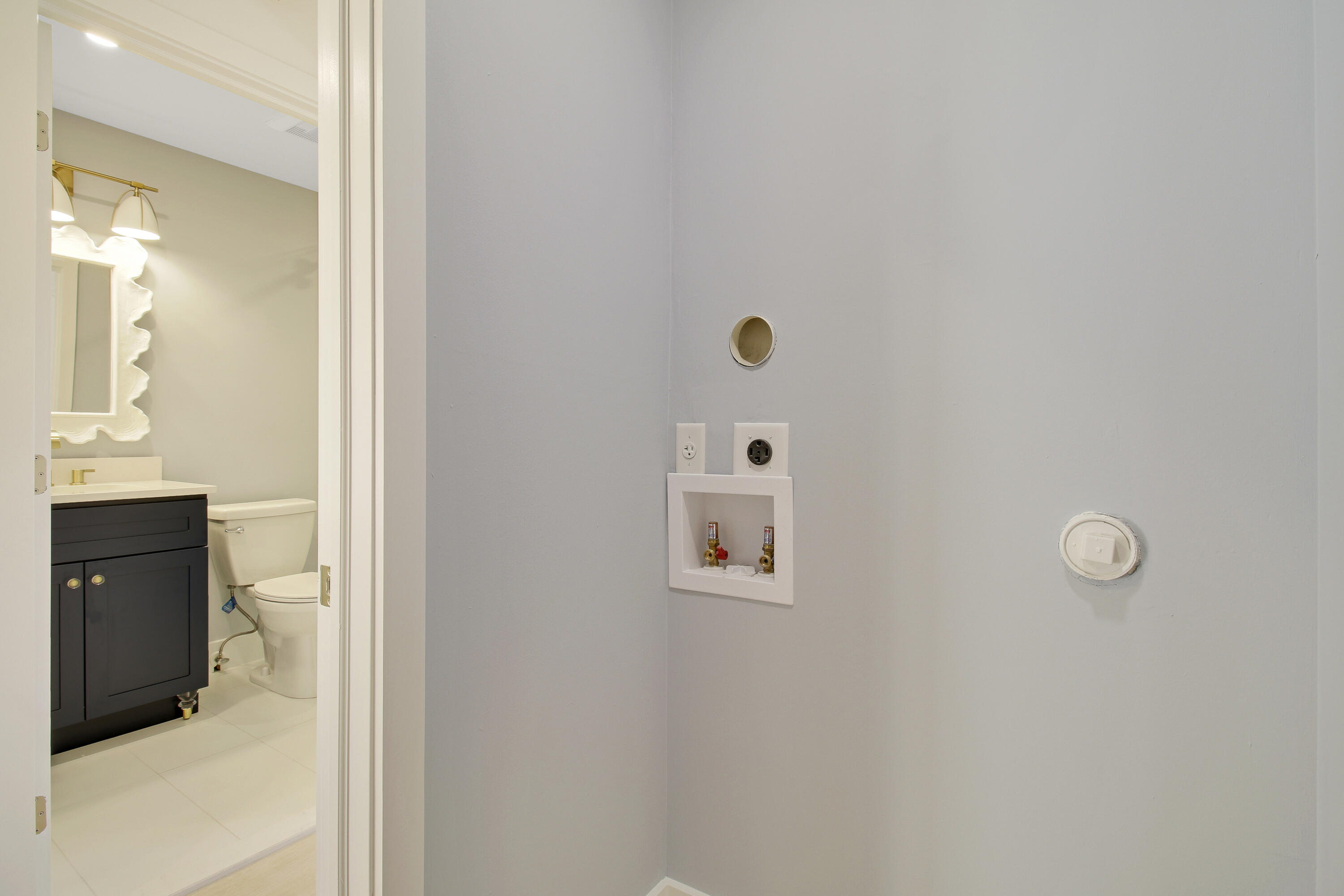 3703 Cape Pointe Circle Jupiter, FL 33477 - Photo 29 of 55 Guest Bath