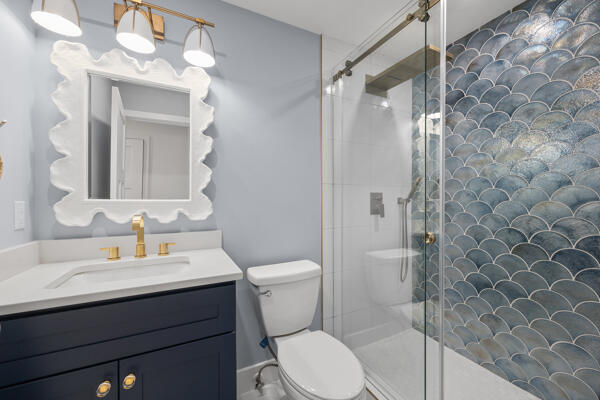 3703 Cape Pointe Circle Jupiter, FL 33477 - Photo 32 of 55 Guest Bath