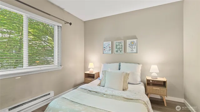 $650,000 | 18010 Northeast 94th Court, Unit 2, Redmond, WA 98052