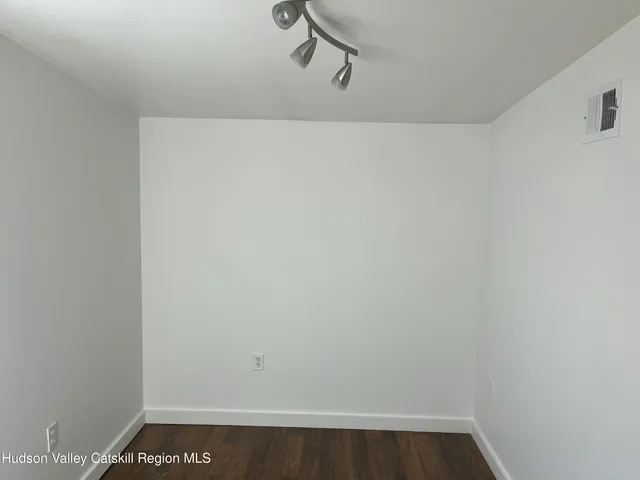 $1,400 | 48 Plattekill Drive, Unit 2, Saugerties, NY 12456