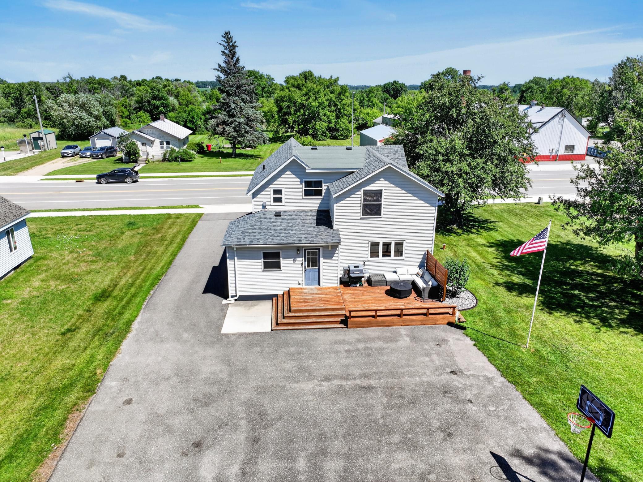 341 Nelson Street North Nelson, MN 56355 - Photo 39 of 51