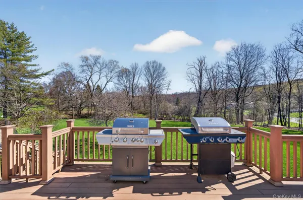 $499,999 | 15 Rena Marie Circle, Washingtonville, NY 10992