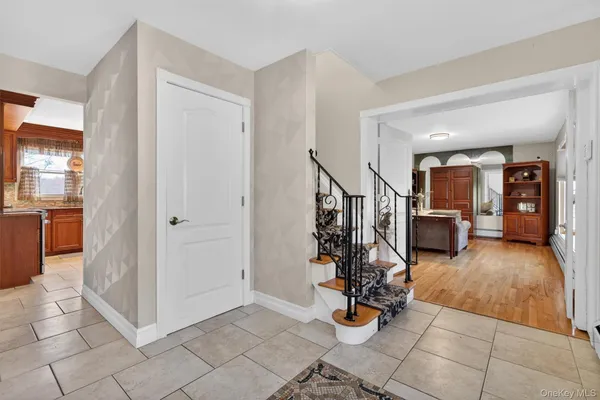 $499,999 | 15 Rena Marie Circle, Washingtonville, NY 10992