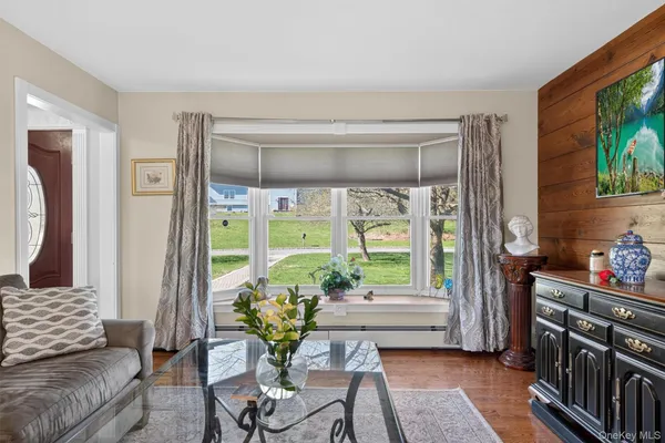 $499,999 | 15 Rena Marie Circle, Washingtonville, NY 10992