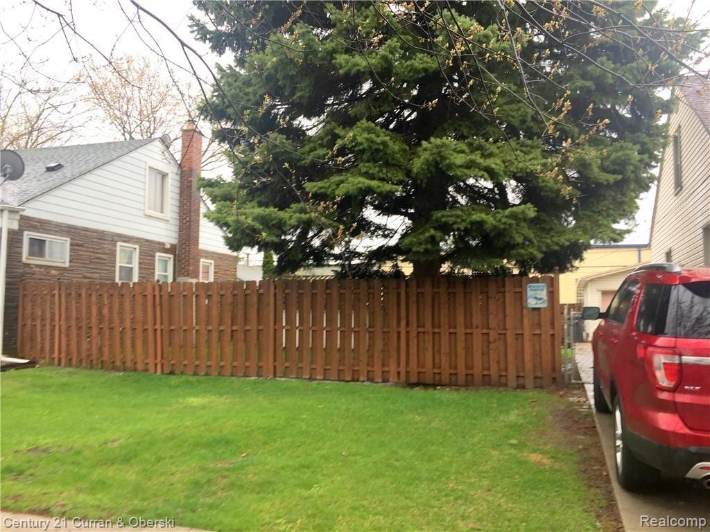 17965 Ruth Street Melvindale, MI 48122 - Photo 3 of 26
