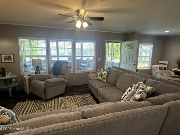 $449,900 | 360 Bond Creek Road, Aurora, NC 27806