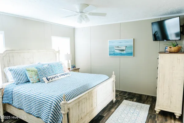 $449,900 | 360 Bond Creek Road, Aurora, NC 27806