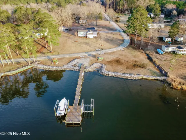 $449,900 | 360 Bond Creek Road, Aurora, NC 27806