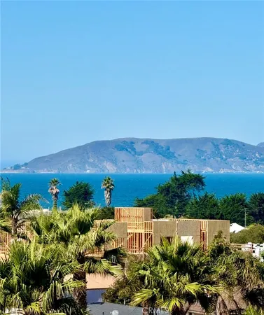 $1,400,000 | 100 Ramona Avenue, Grover Beach, CA 93433
