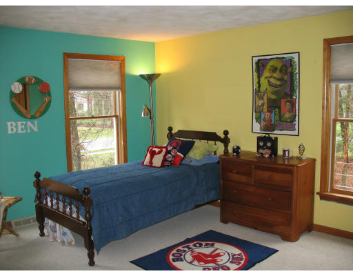 10 Pheasant Hill Road Hopkinton, MA 01748 - Photo 15 of 21 Gallery Image 15