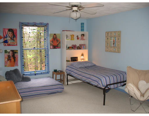 10 Pheasant Hill Road Hopkinton, MA 01748 - Photo 16 of 21 Gallery Image 16