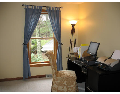 10 Pheasant Hill Road Hopkinton, MA 01748 - Photo 17 of 21 Gallery Image 17