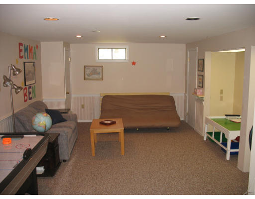 10 Pheasant Hill Road Hopkinton, MA 01748 - Photo 19 of 21 Gallery Image 19