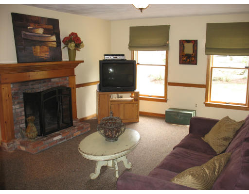 10 Pheasant Hill Road Hopkinton, MA 01748 - Photo 2 of 21 Gallery Image 2