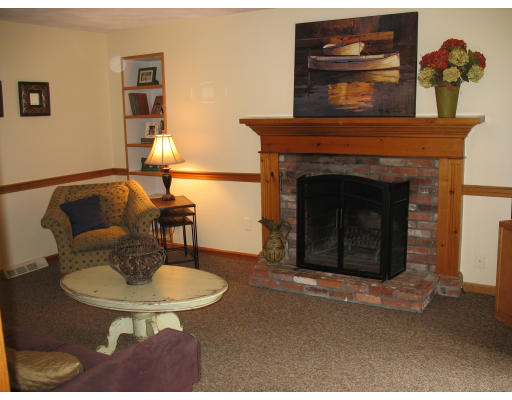 10 Pheasant Hill Road Hopkinton, MA 01748 - Photo 3 of 21 Gallery Image 3