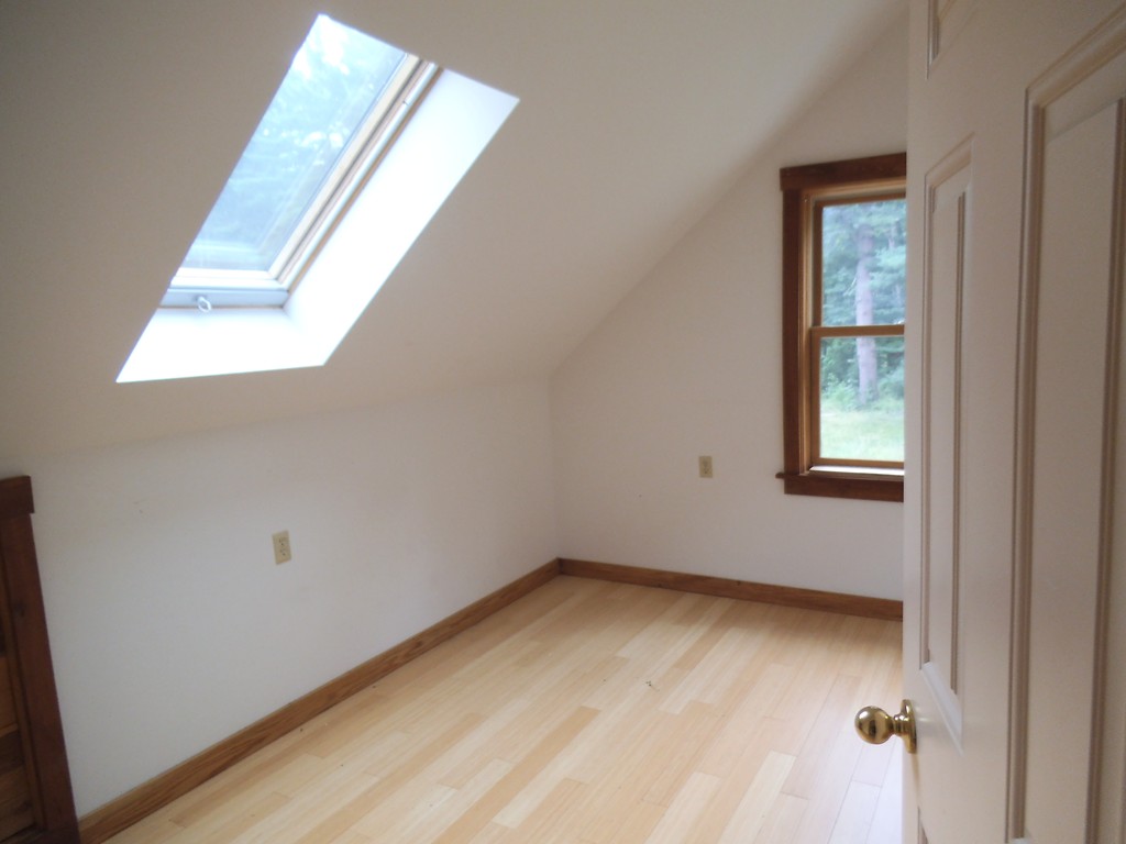 353 Pelham Road Amherst, MA 01002 - Photo 8 of 11
