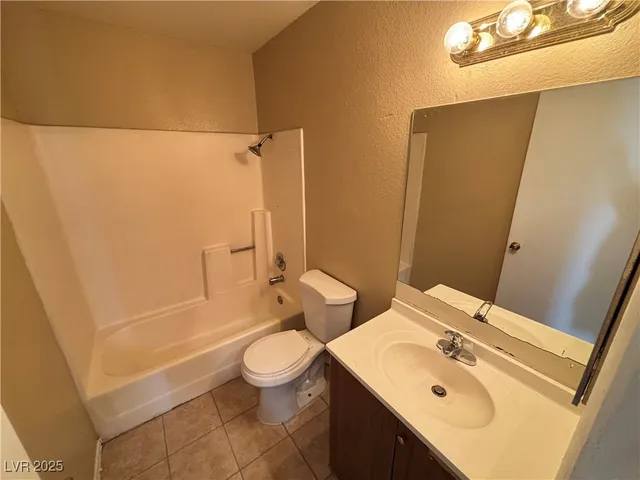 $995 | 4220 Middlesex Avenue, Unit C, Las Vegas, NV 89110