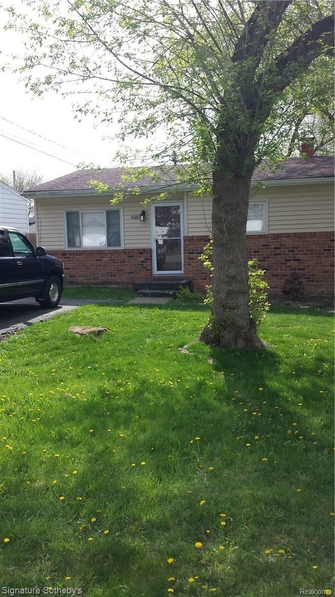 4080 Gleason Road Waterford, MI 48329 - Photo 2 of 23 20160508_103045.jpg