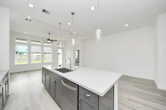 $440,343 | 1707 Sterling Water Drive, Missouri City, TX 77459