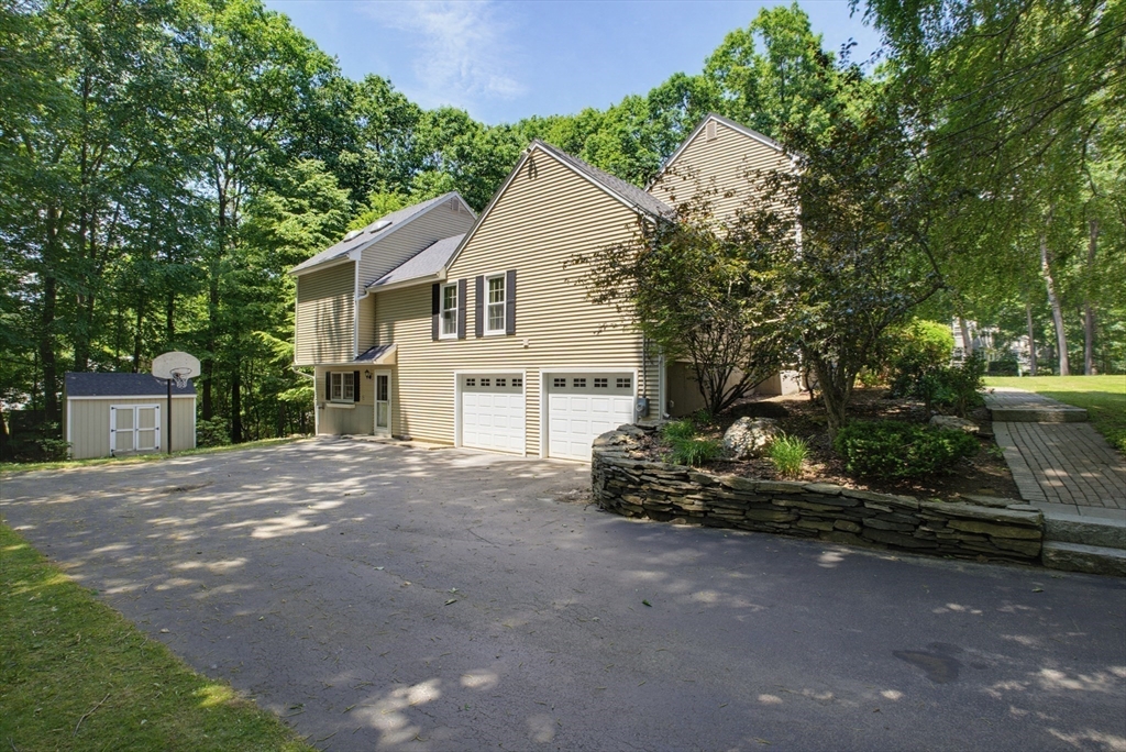47 Old Village Road Sturbridge, MA 01566 - Photo 37 of 42