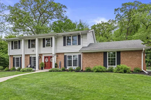 $575,000 | N10-w27274 Rolling Ridge Drive, Waukesha, WI 53188