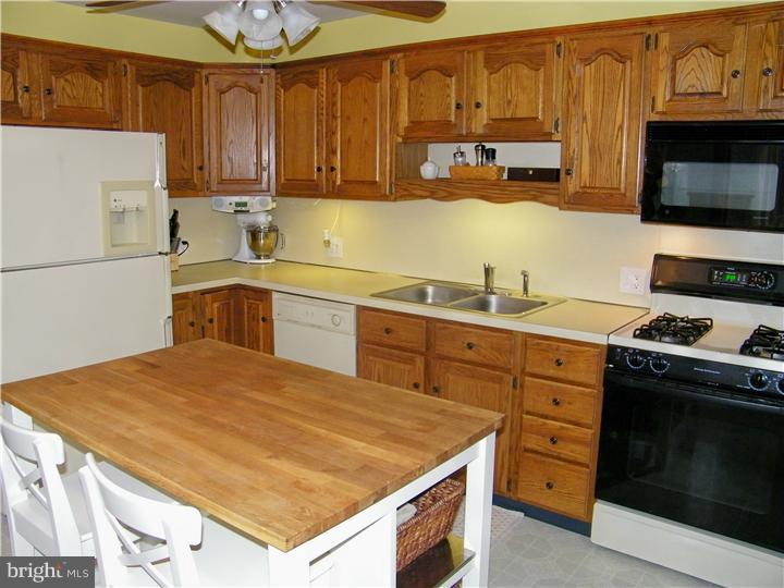4120 Bethel Road Boothwyn, PA 19061 - Photo 12 of 25 Kitchen